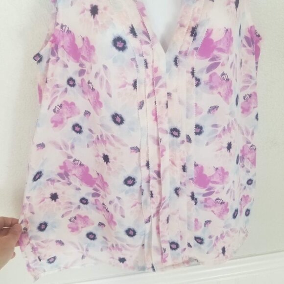 GNW Great Northwest Watercolor Pastel Floral Sleeveless v-neck Blouse Flowy - Picture 2 of 7
